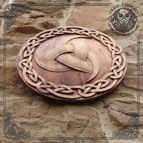 Triple horn of Odin carved wood