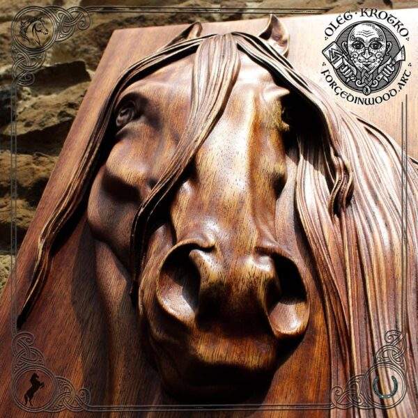 Horse portrait carved in wood