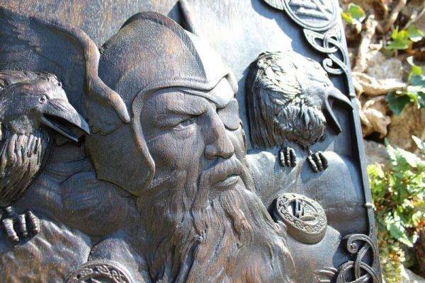 Odin Ravens wood carved