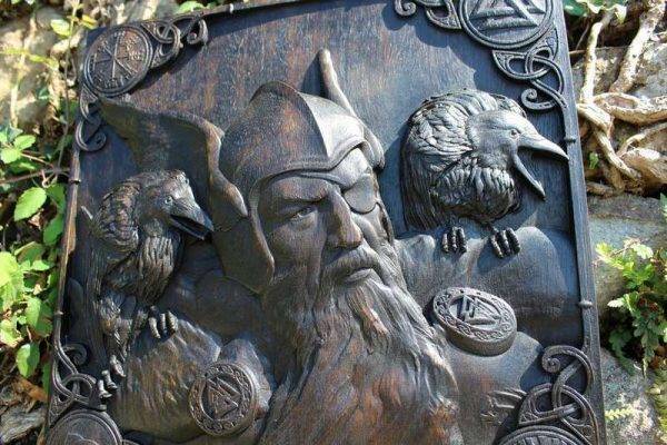 Odin Ravens wood carved
