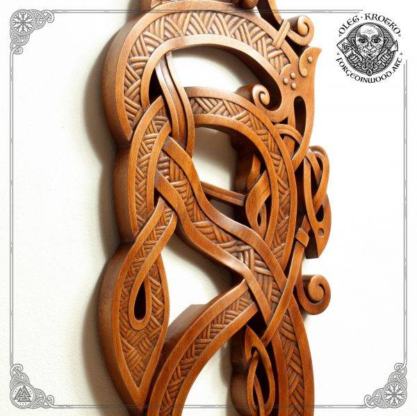 LUXURY CARVED “SWORD HOLDER”..7