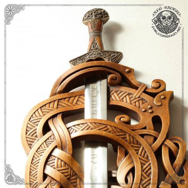 LUXURY CARVED “SWORD HOLDER”..8