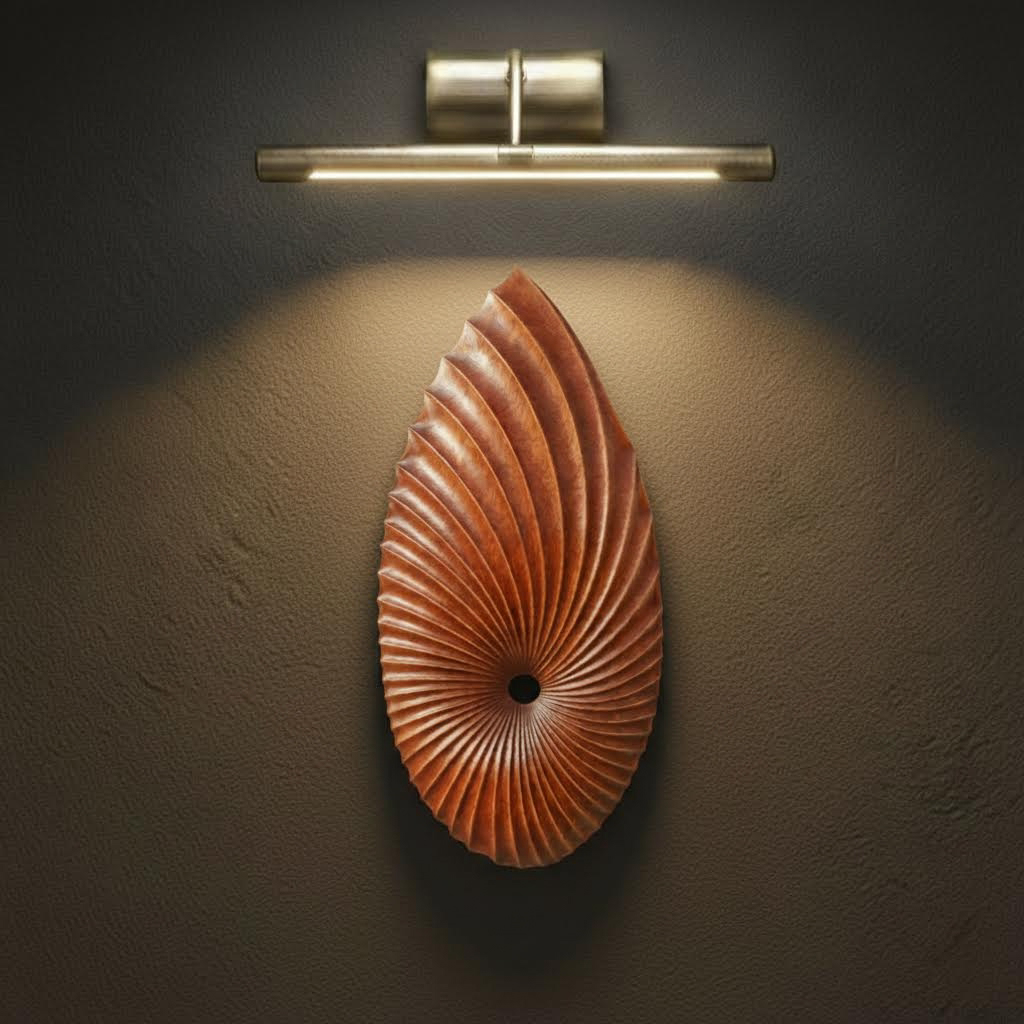 Modern artistic expressions shaped in wood